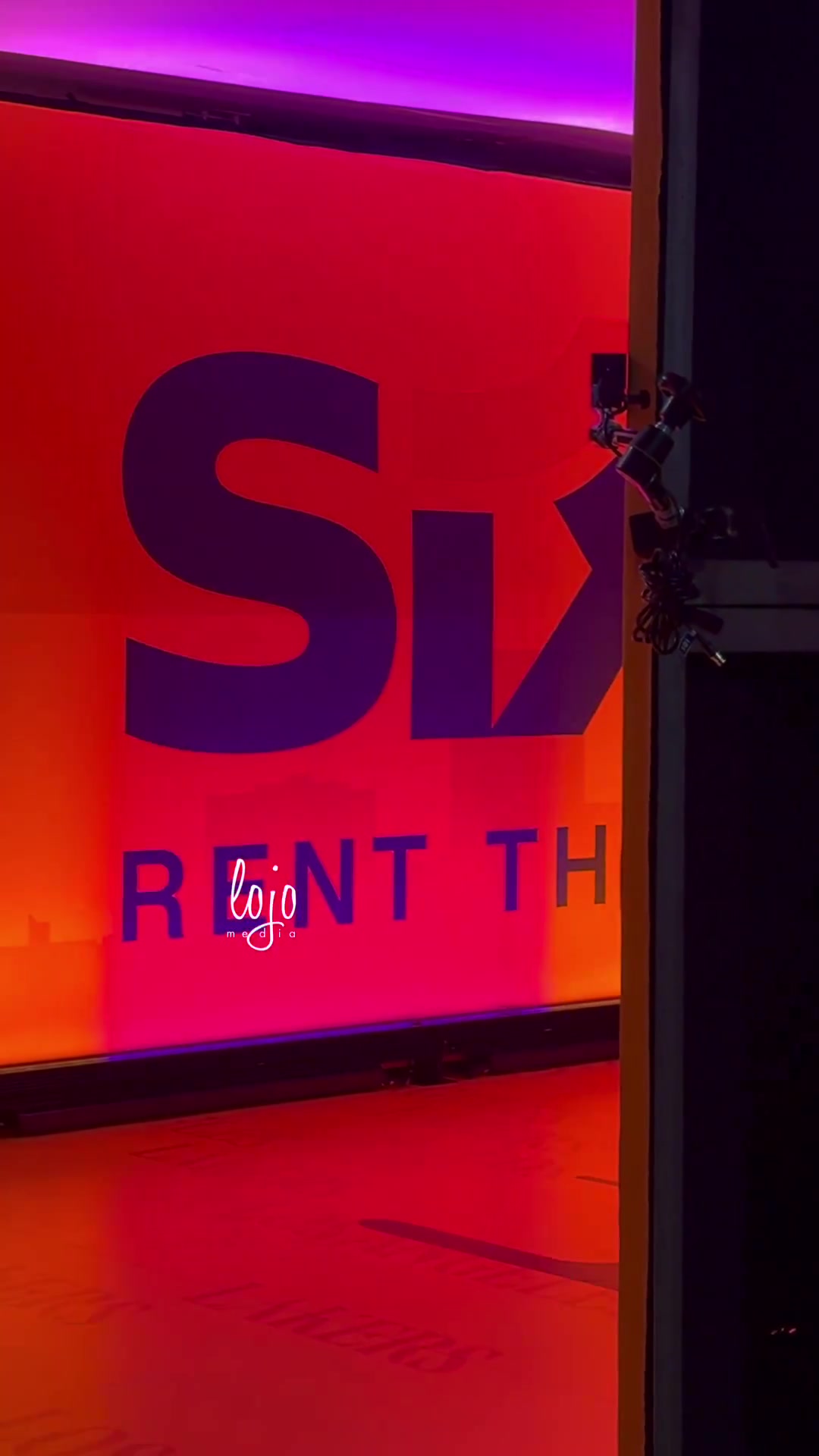 我湖怎么得到你的佩林卡赛后在球员通道和东契奇唠嗑